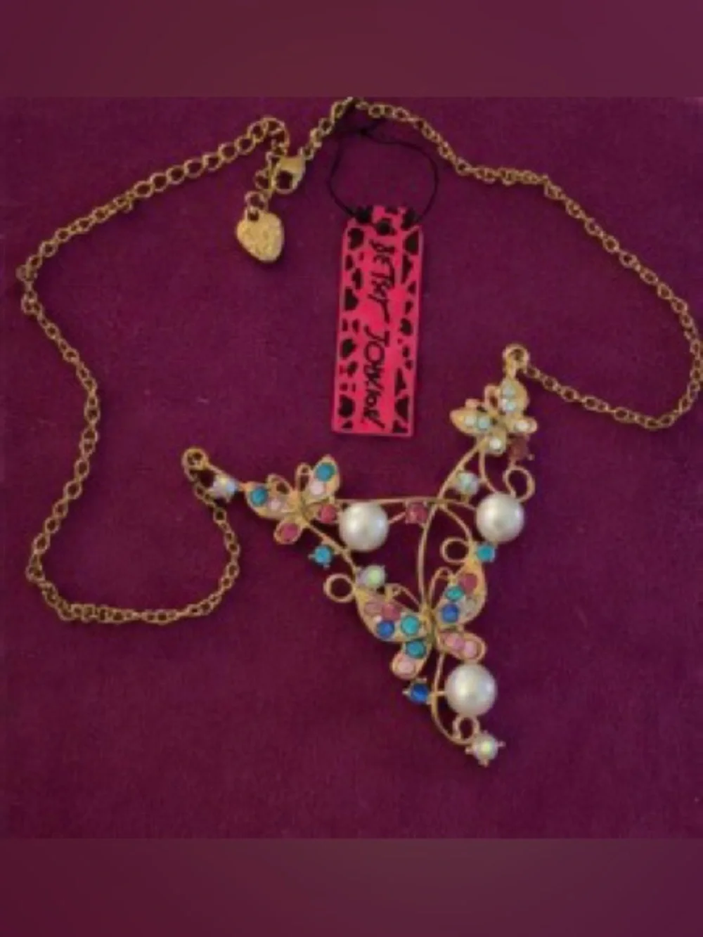 Betsey Johnson Statement Necklace with Butterflies and Pearls. 18” W/2” ext. NWT